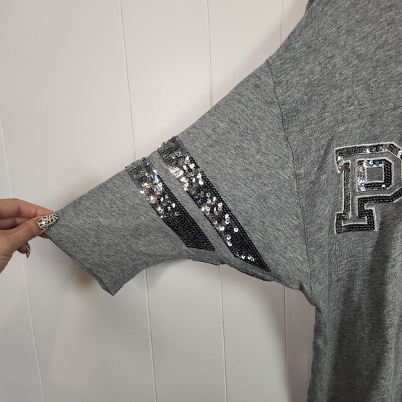Victoria's Secret Pink Gray Silver Sequin 3/4 Dolman Sleeve Shirt Top Y2K Bling - Picture 4 of 6